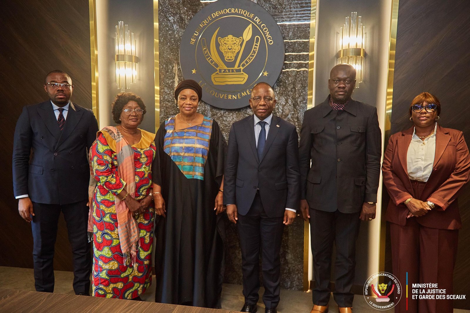 Cohésion nationale : Eve Bazaïba remet au MinEtat Guillaume Ngefa le rapport final sur la réunification de la communauté musulmane 11 just2 1