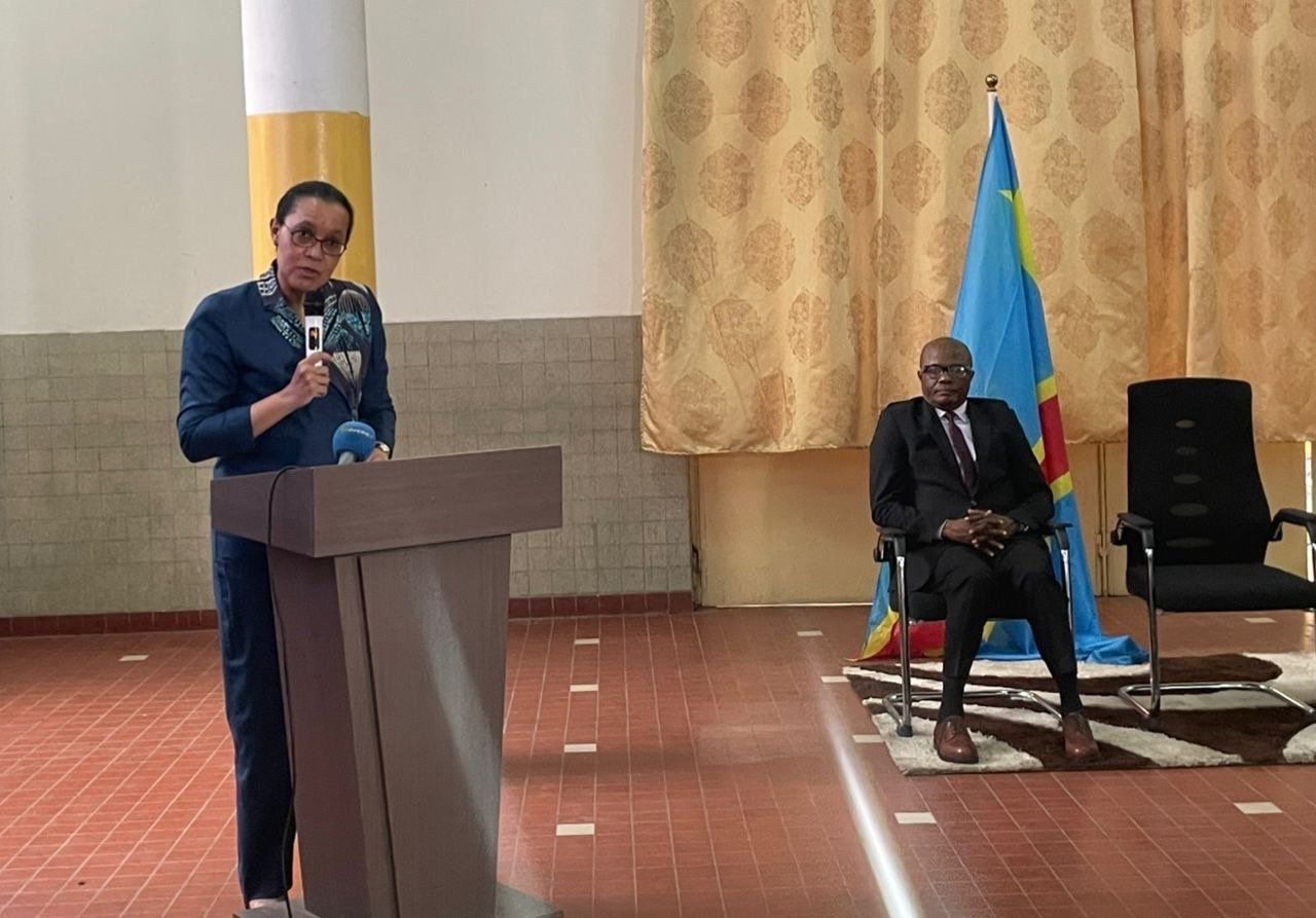 99ae7d81 8a08 42c6 9b50 03fe7a5851a0 1