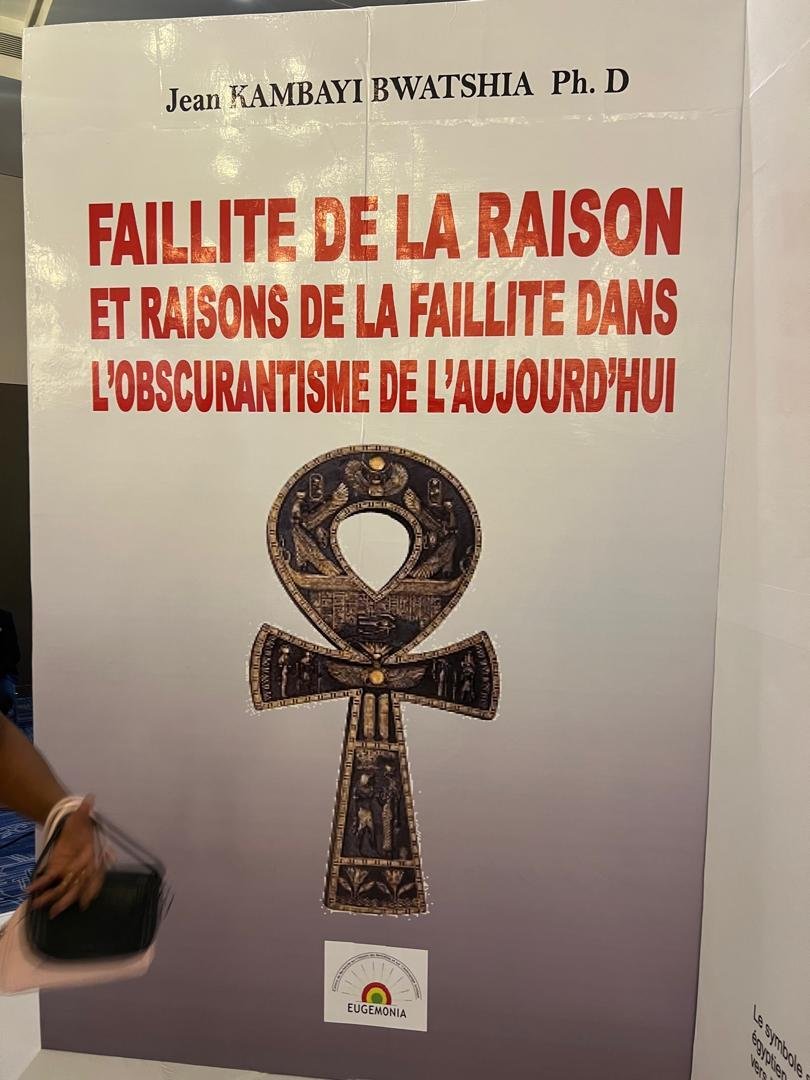 Deux ouvrages des maîtres présentés au public - Quand philosophie et finance se rencontrent : Kambayi Bwatshia et Bahati Lukwebo repensent l’avenir de la RDC 16 Baha3