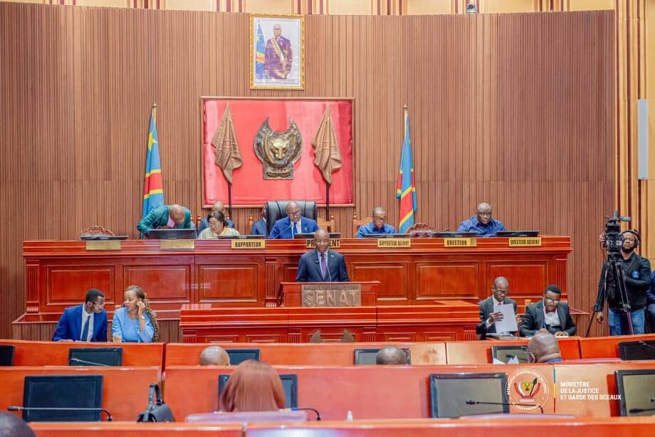 Loi d’habilitation du Gouvernement : le Garde des sceaux Guillaume Ngefa convainc les deux chambres du Parlement 10 Ngefa 5