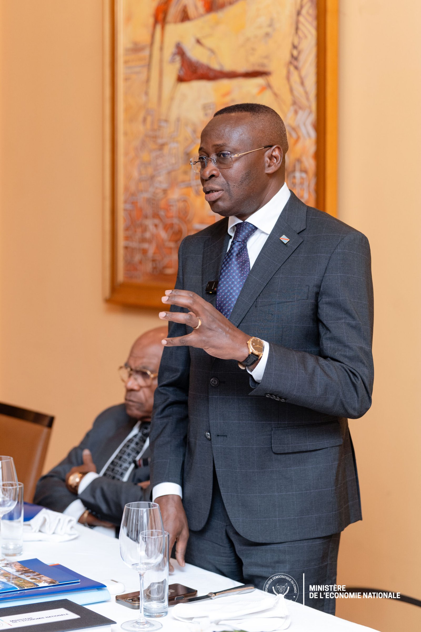 Mission économique au Sankuru : Daniel Mukoko Samba et les élus, une complicité au service du désenclavement 22 Muk scaled